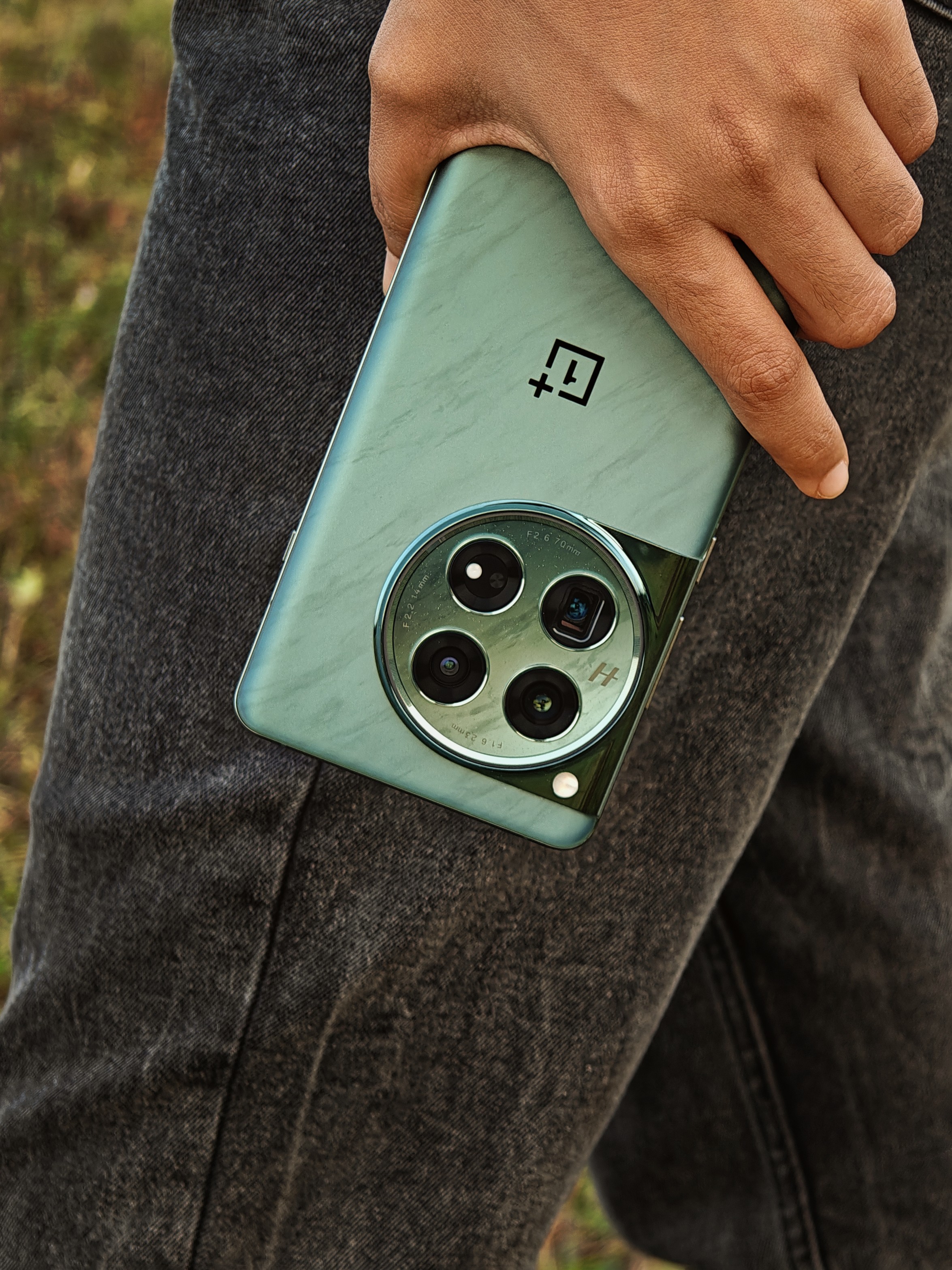 The Lab- OnePlus 12 Initial Impressions and reviews; Smooth Beyond Belief