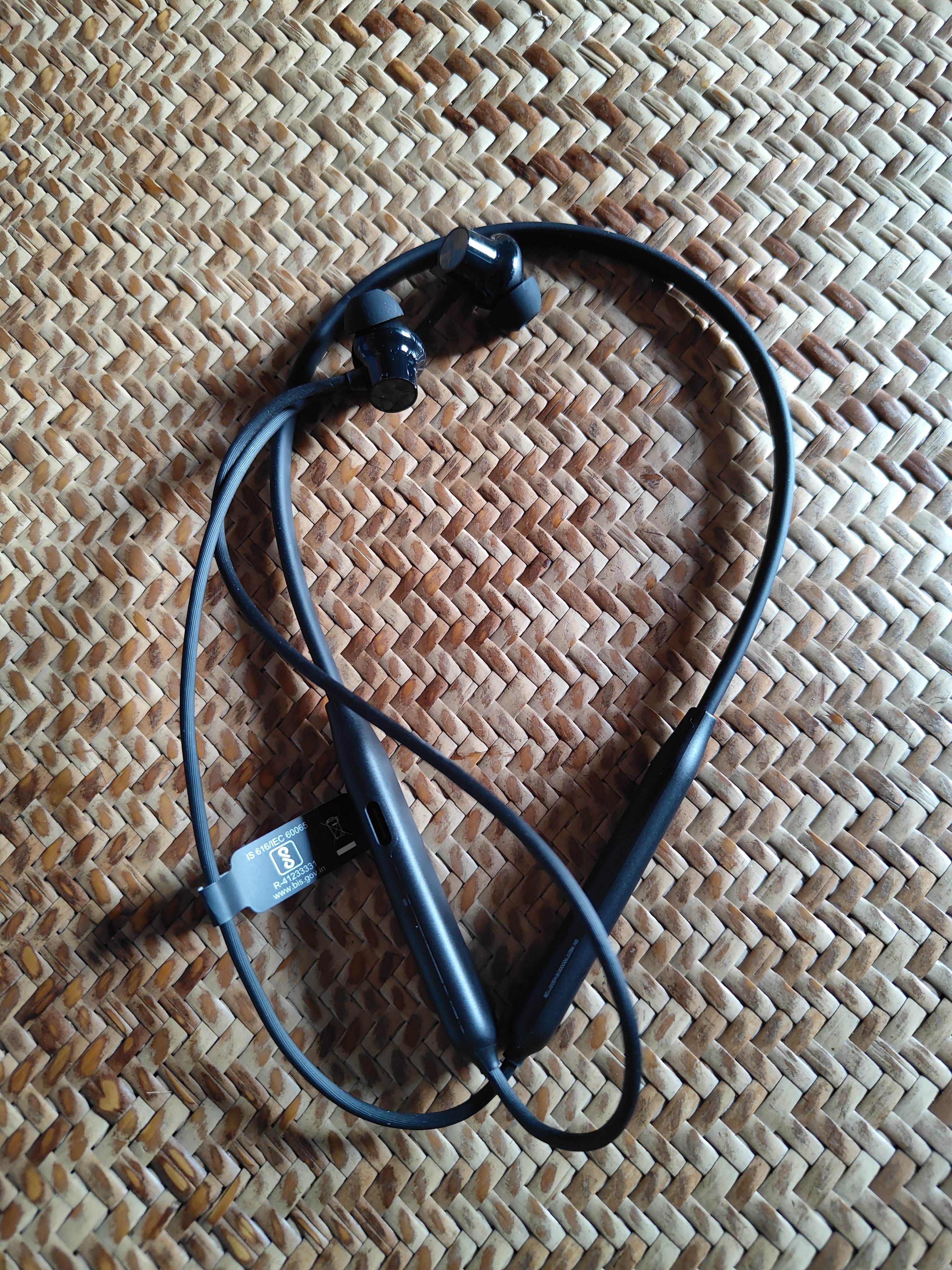 Plus One Mini Bullet Device Today I received my OnePlus Bullets Wireless Z2 ANC. But I c