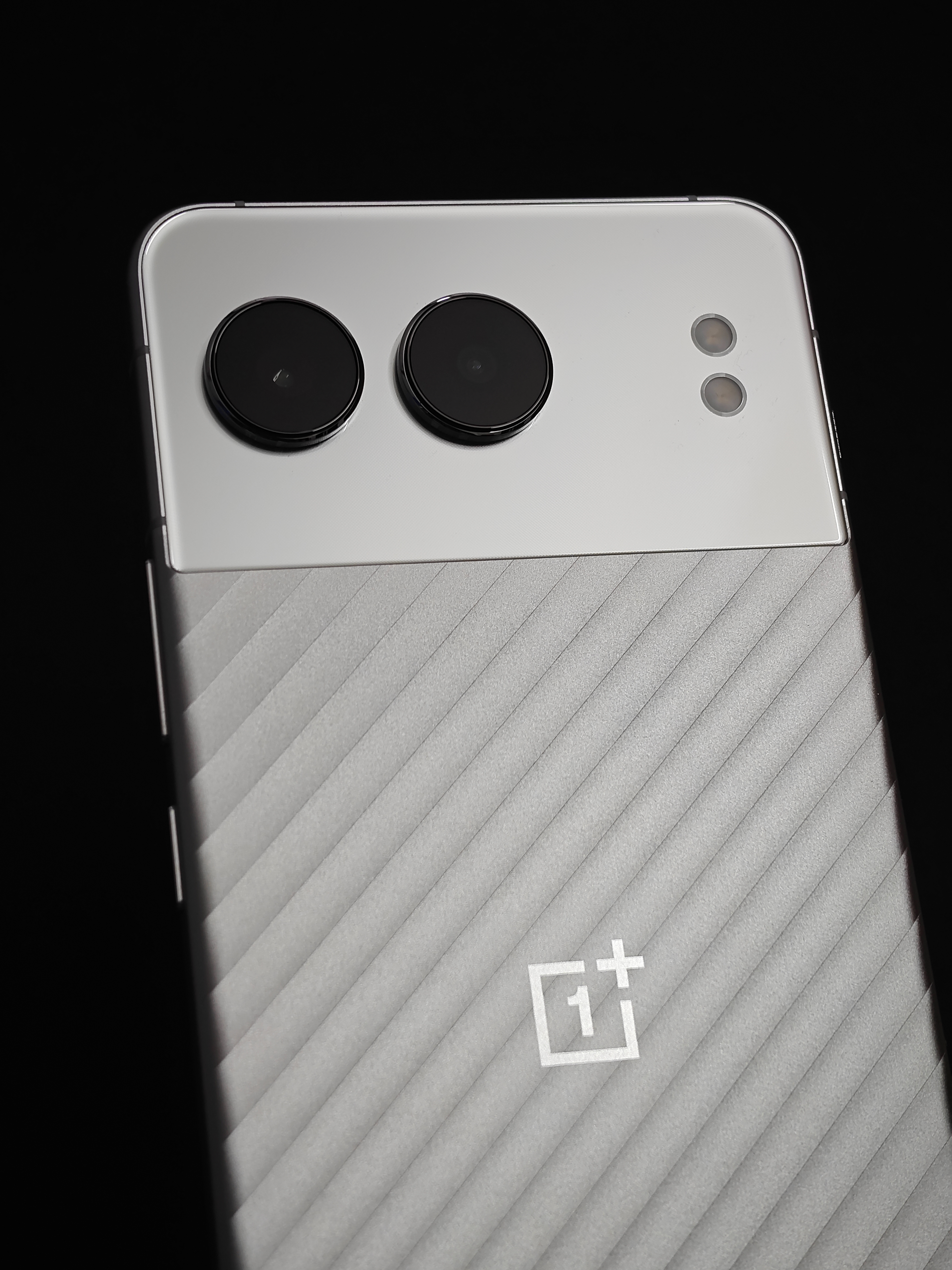 [The Lab] OnePlus Nord 4 : Unboxing and First Impressions