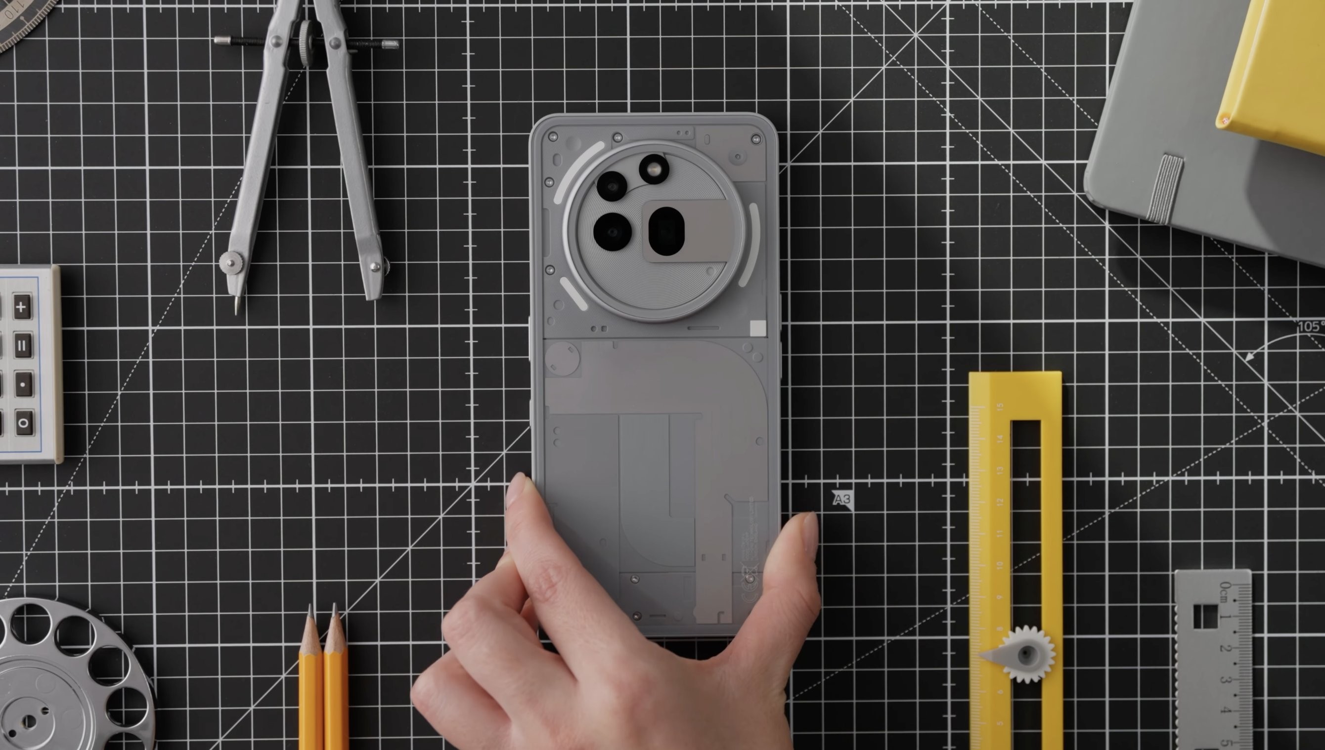 Nothing 3a pro is here📱what do you think about the design g