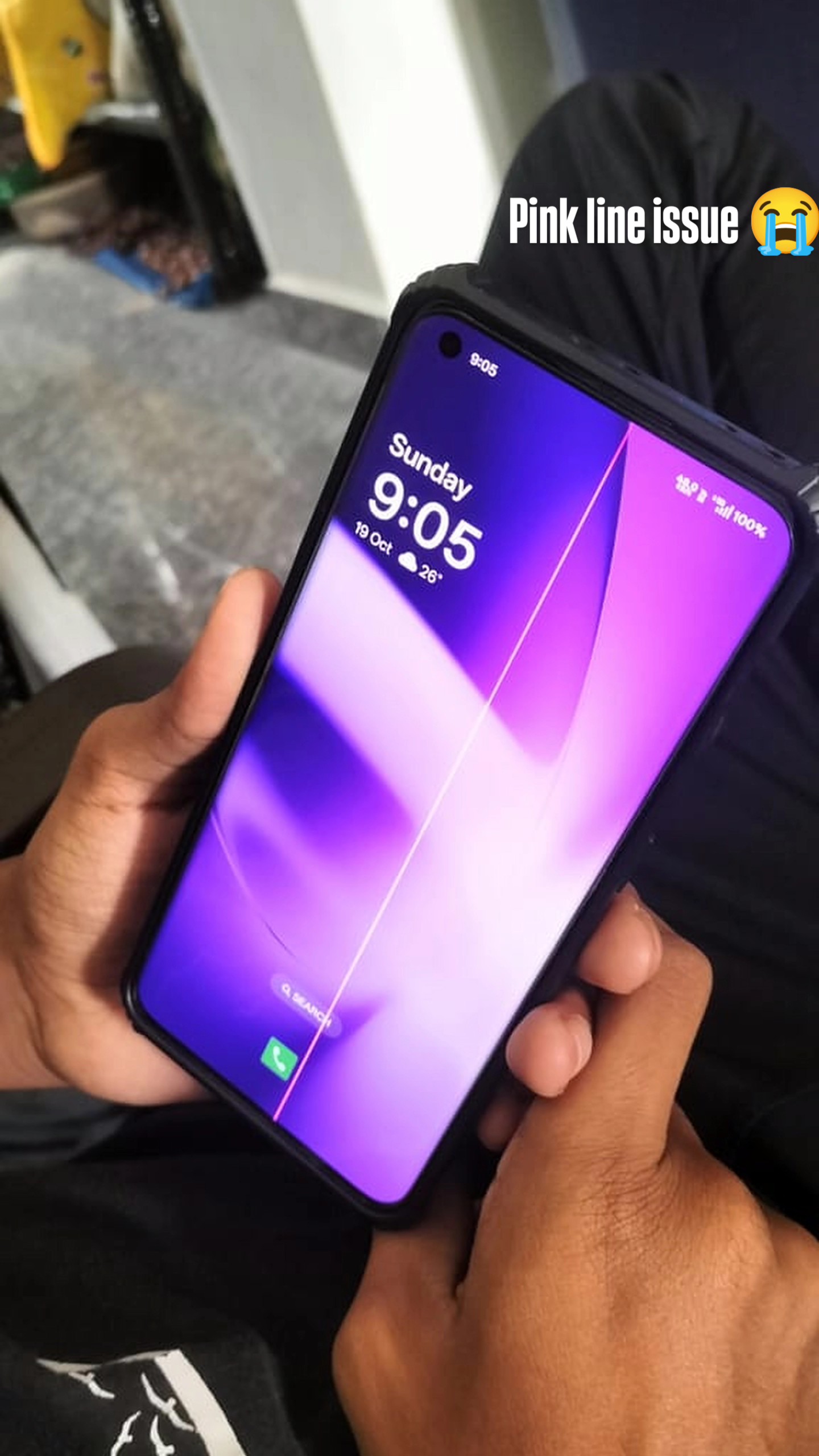 Hi, I'm facing a pink line issue on my OnePlus 11 5G. A vert