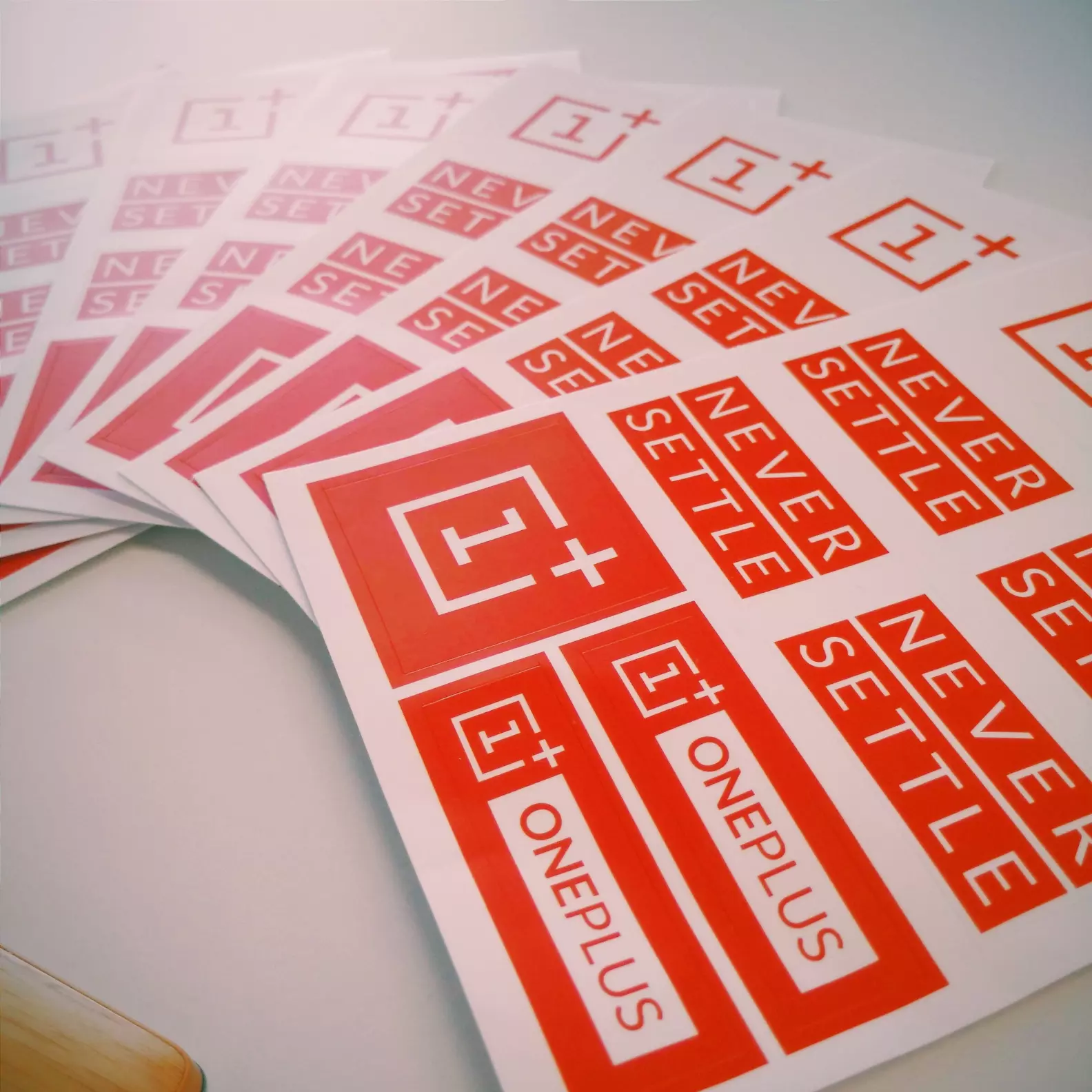 [Giveaway] Get our new stickers!