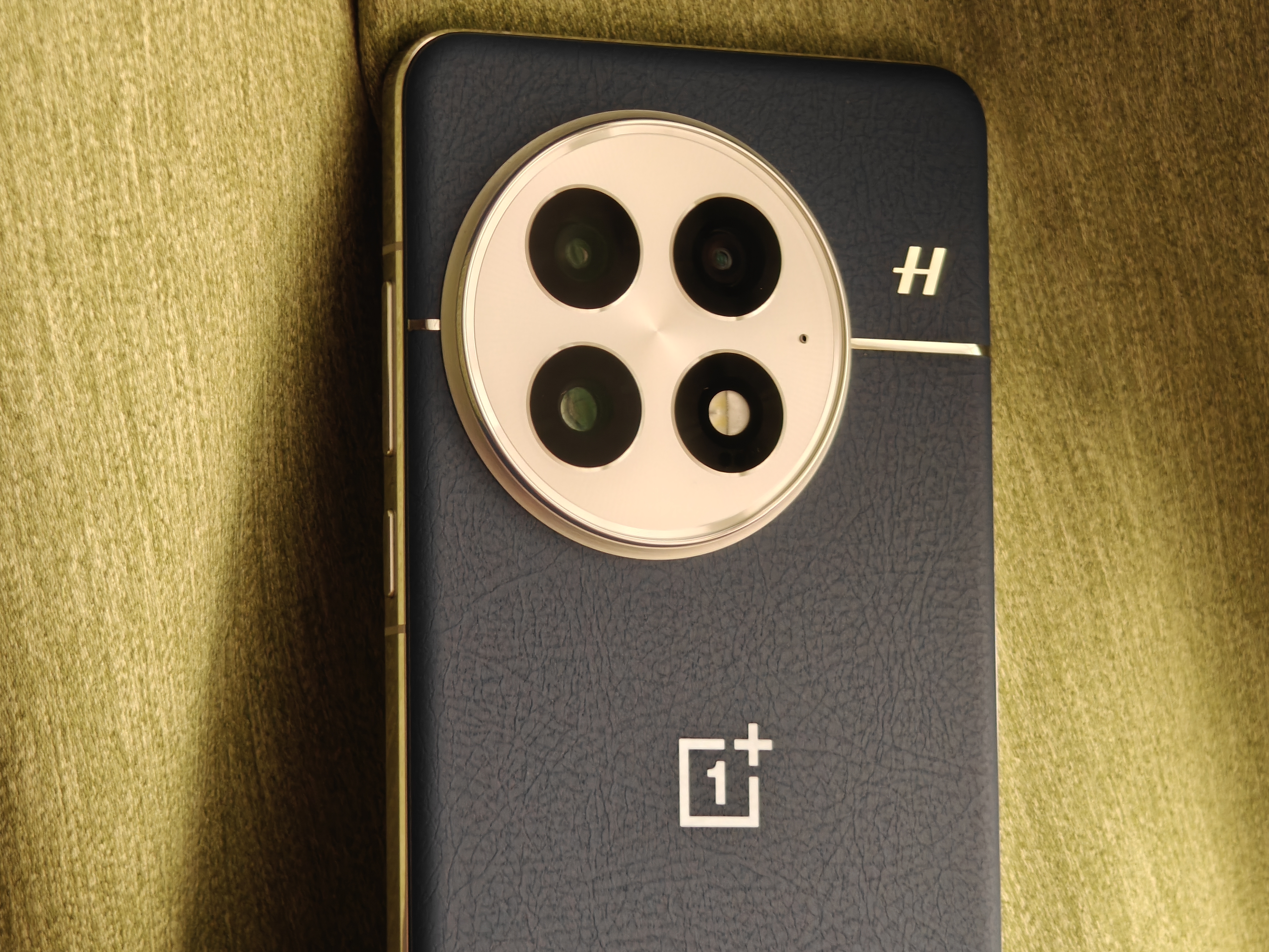 OnePlus 13 ブラック ほぼ未使用　おまけ付き 楽天市場】OnePlus 12R CPH2609 Dual Sim 16GB Ram 256GB 5G 黒
