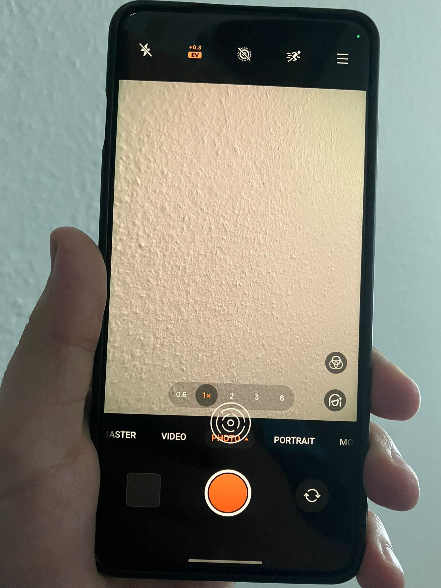 Frozen Screen Application Frozen screen, can't unlock with fingerprint or Pass code