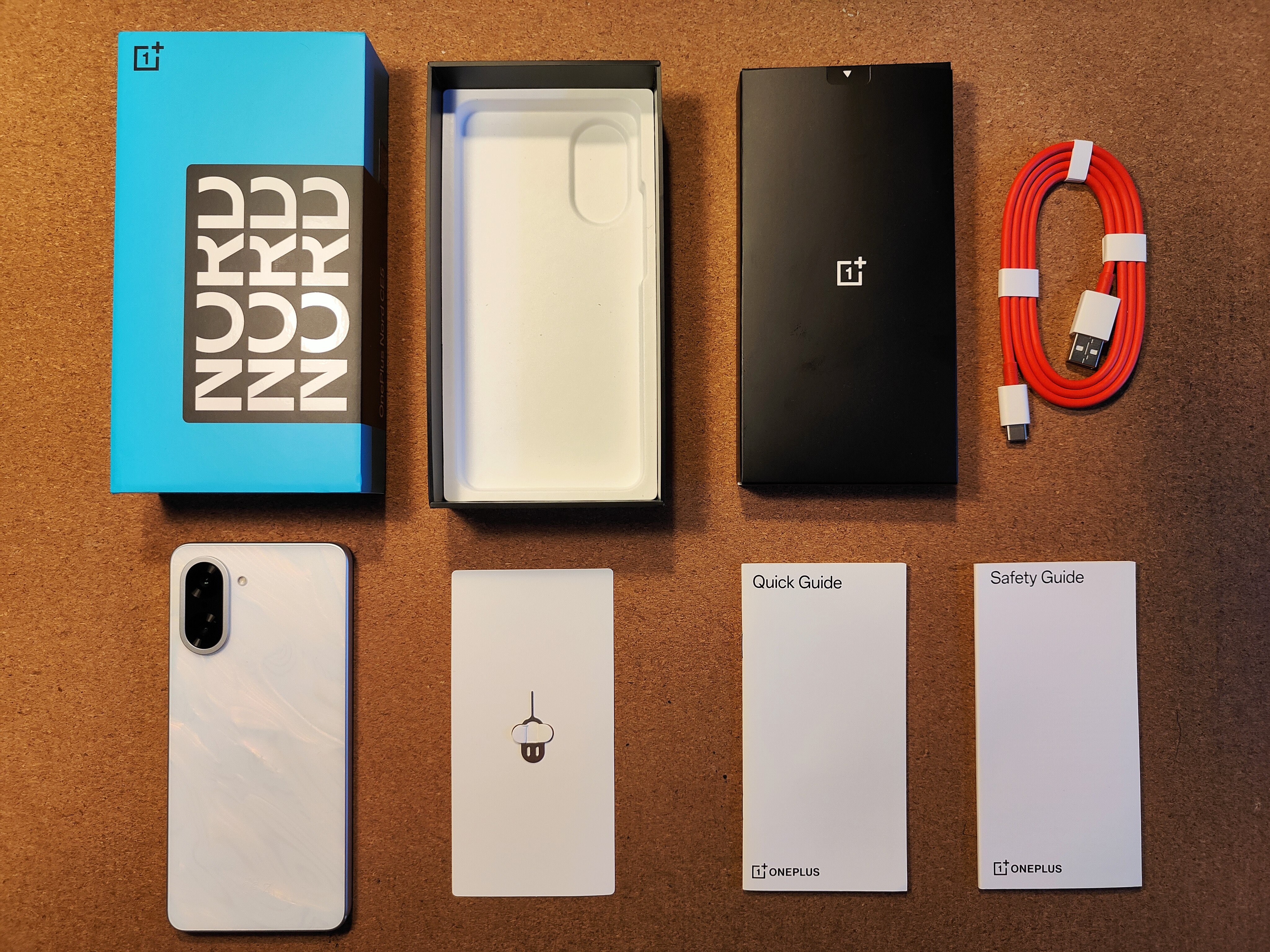 [The Lab] OnePlus Nord CE5: Unboxing and First Impression