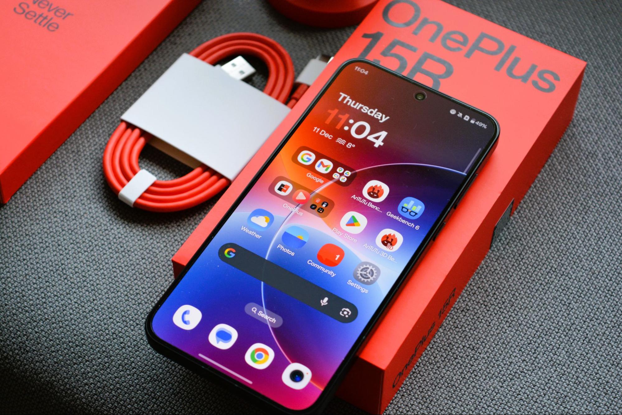 [The Lab] - First Impressions: OnePlus 15R - Rapid , Refined , Runs-all-day